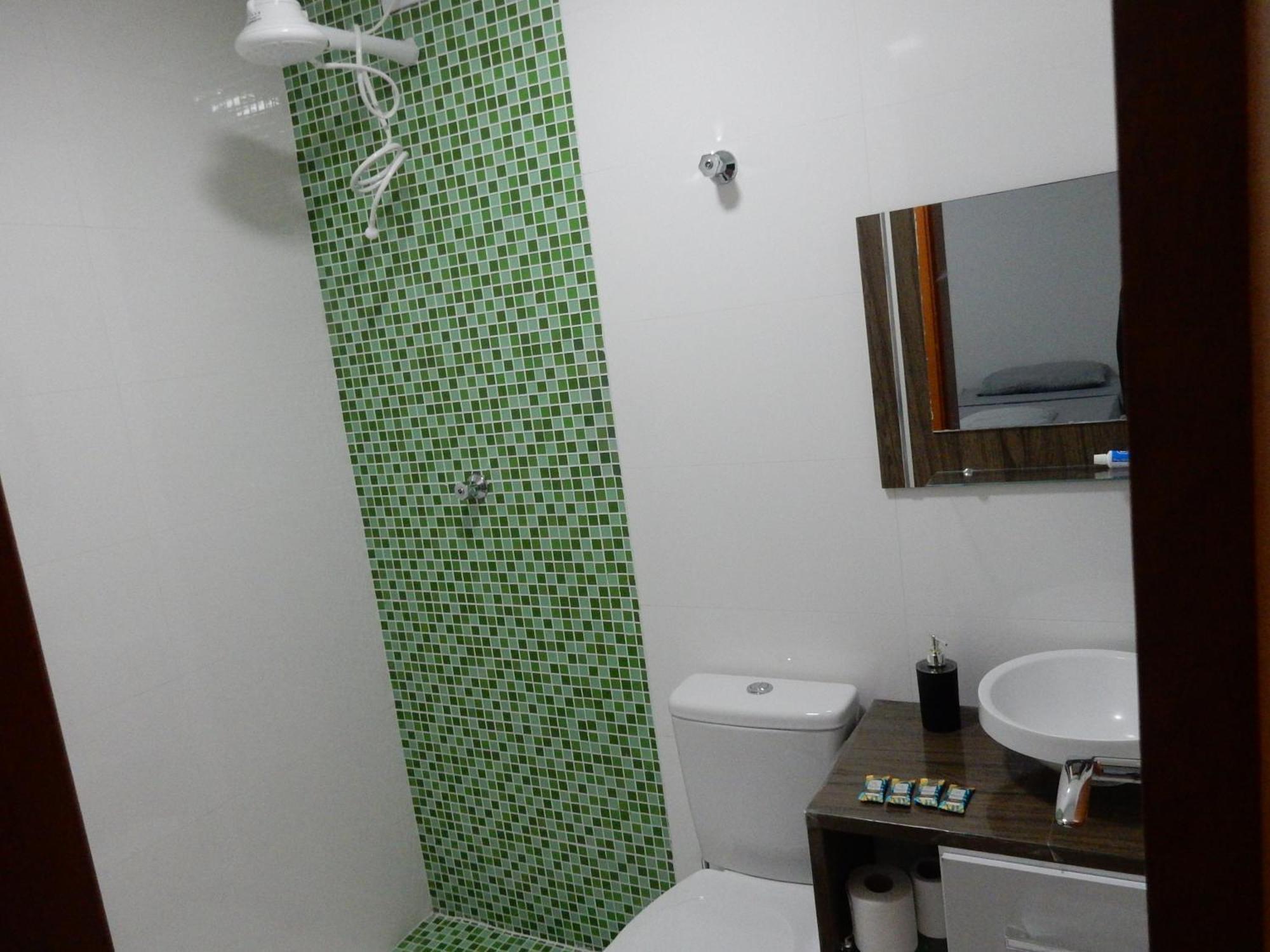 Casa Sete Enseada Ar Cond Suite E Estacionamento Gratis E Uma Otima Localizacao Na Enseada Guaruja Exterior photo