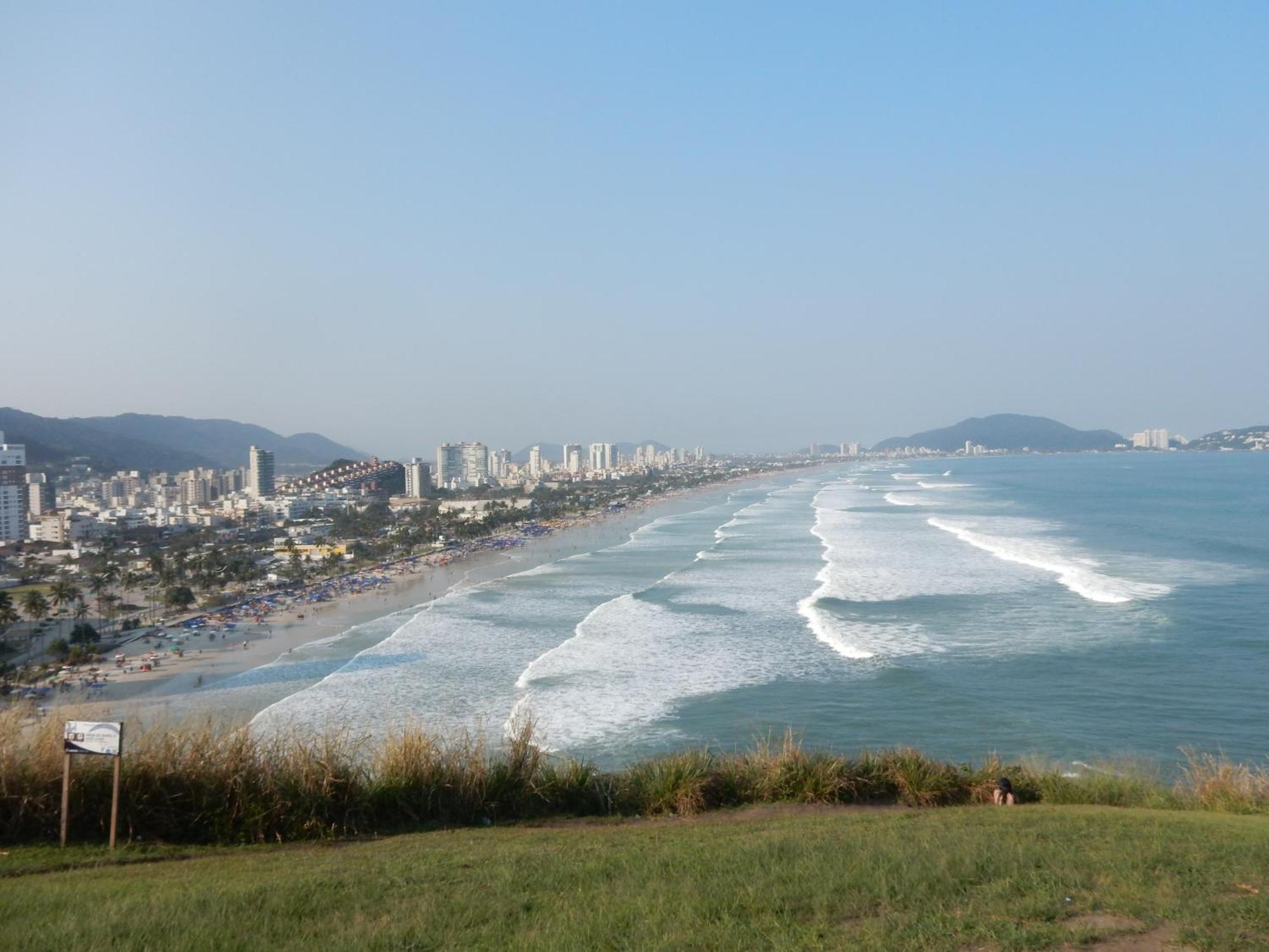 Casa Sete Enseada Ar Cond Suite E Estacionamento Gratis E Uma Otima Localizacao Na Enseada Guaruja Exterior photo