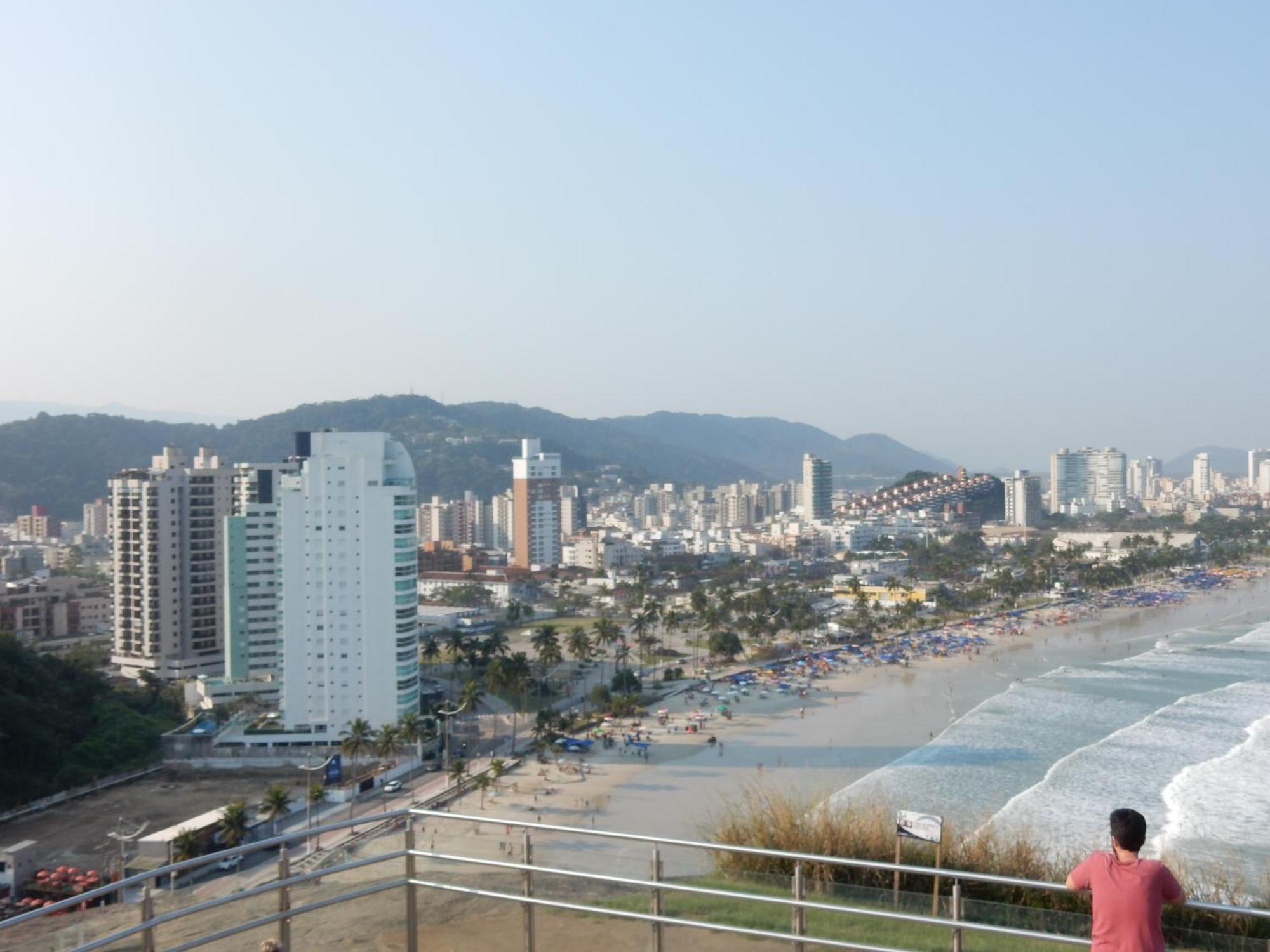 Casa Sete Enseada Ar Cond Suite E Estacionamento Gratis E Uma Otima Localizacao Na Enseada Guaruja Exterior photo